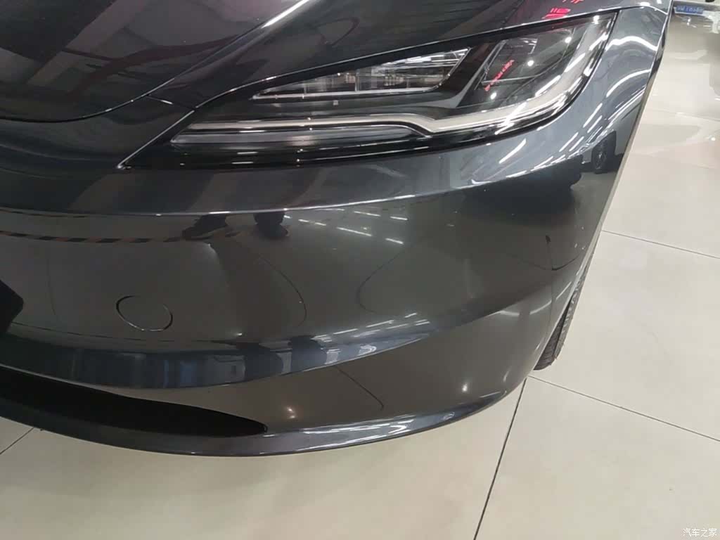 Tesla Model 3, 2025 24
