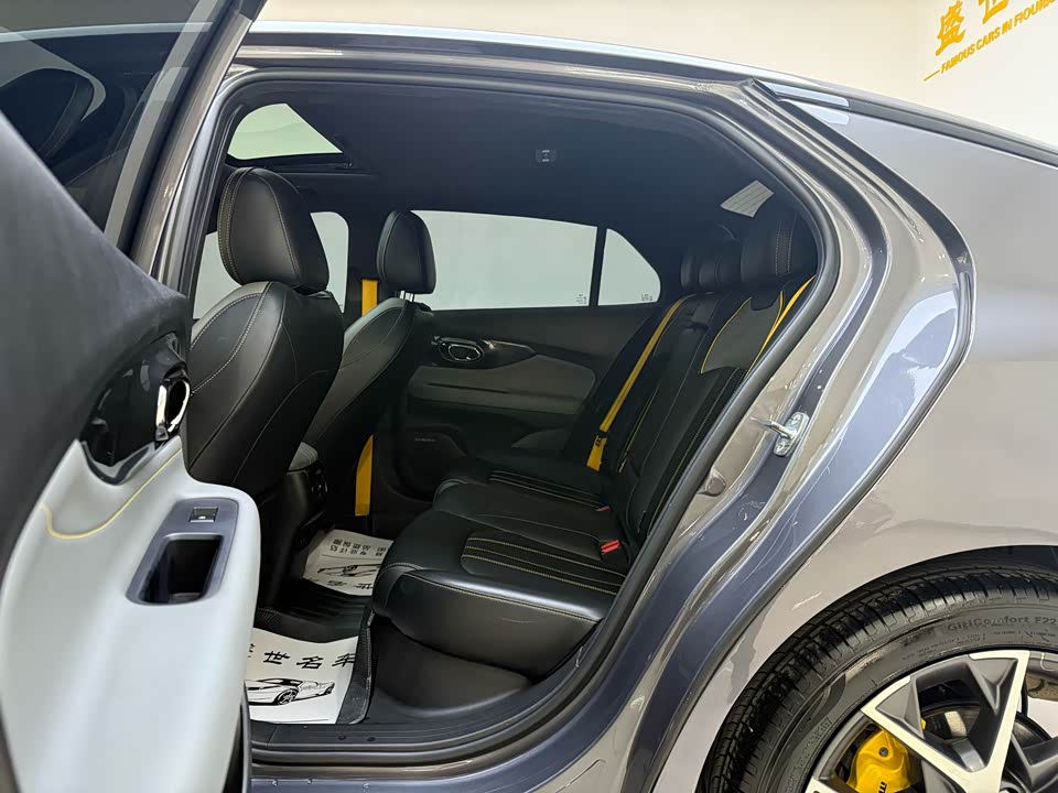 Trumpchi Shadow Leopard