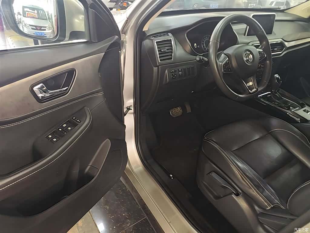 DongFeng S560, 2021 16