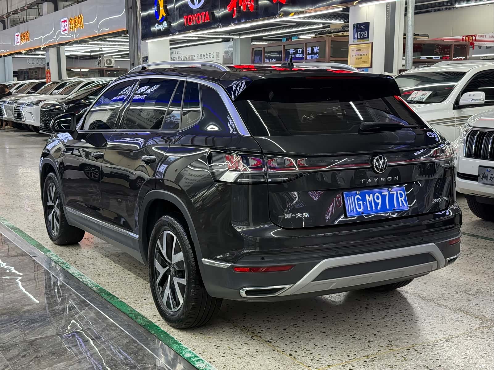 Volkswagen Tayron, 2023 все фото