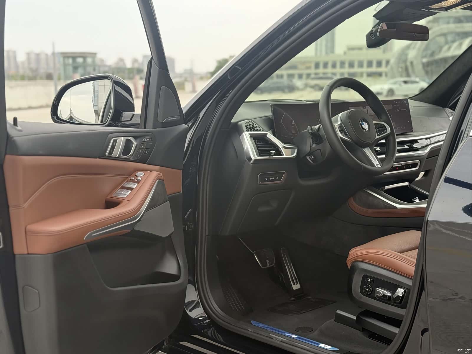 BMW X7, 2025 4