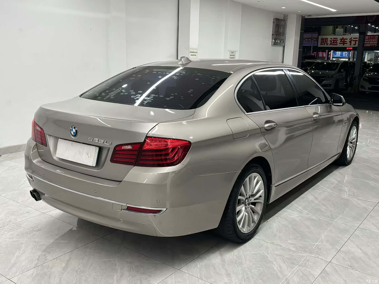 BMW 5 Series, 2015 9