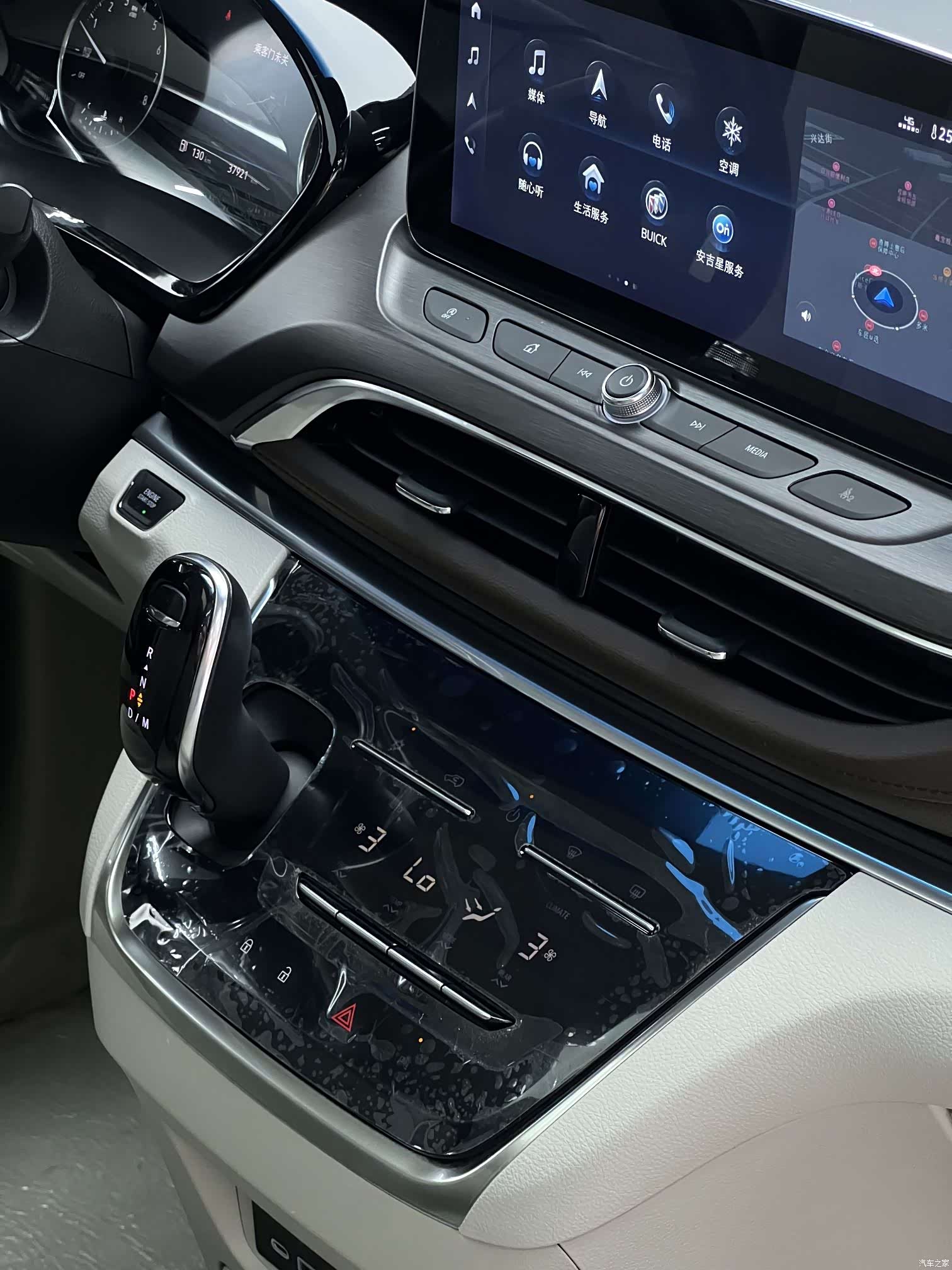 Buick GL8, 2022 17