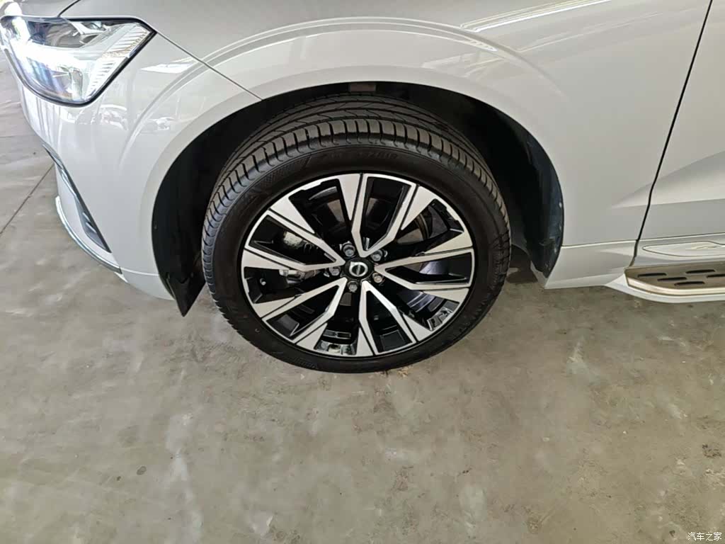 Volvo XC60, 2023 23