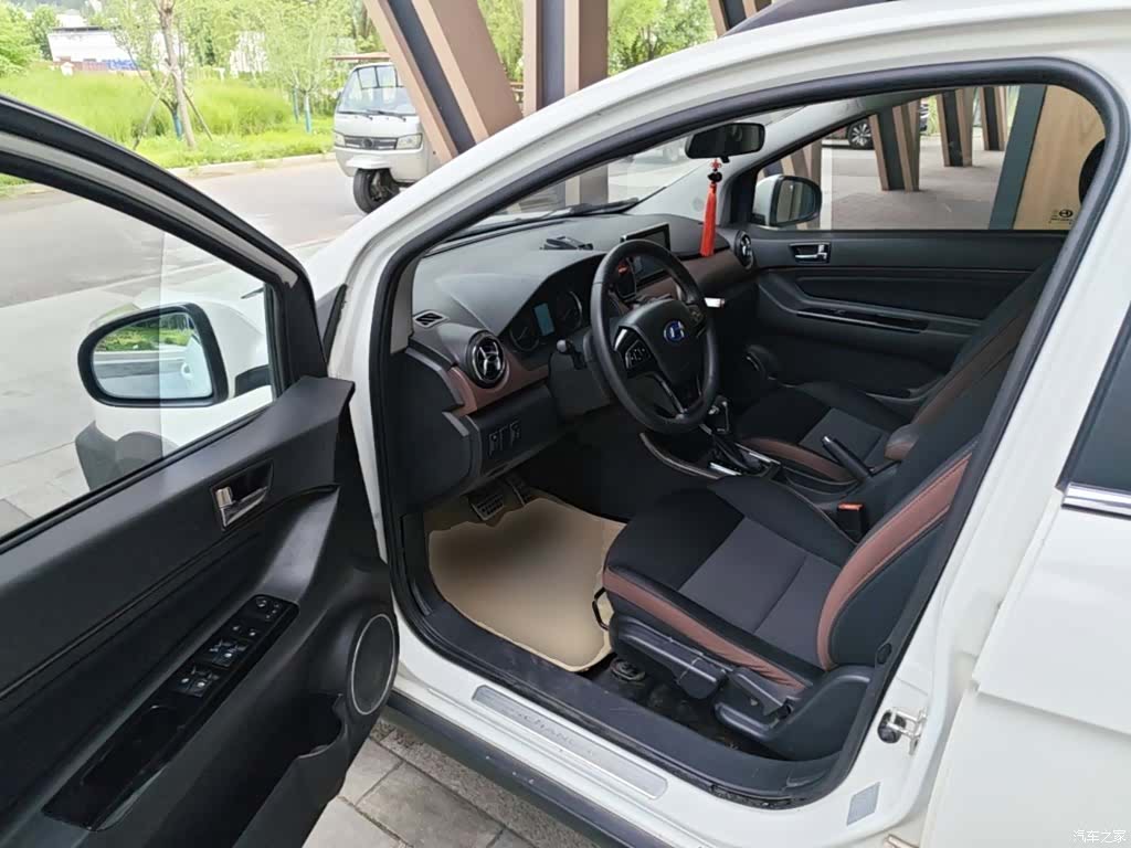 BAIC Q25, 2017 16