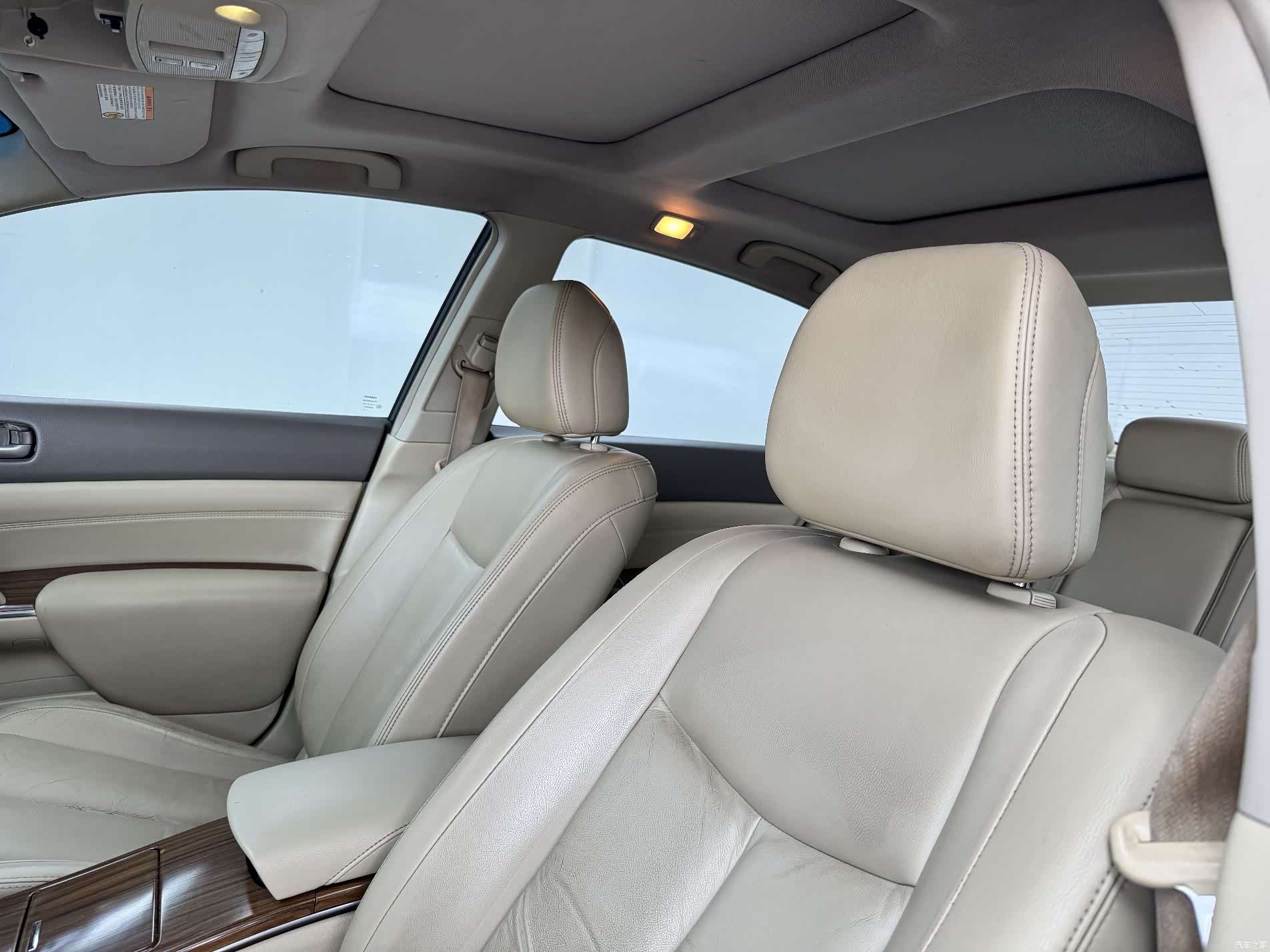 Nissan Teana, 2013 9