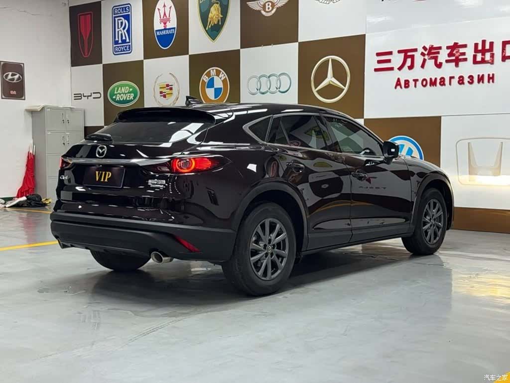 Mazda CX-4, 2023 6