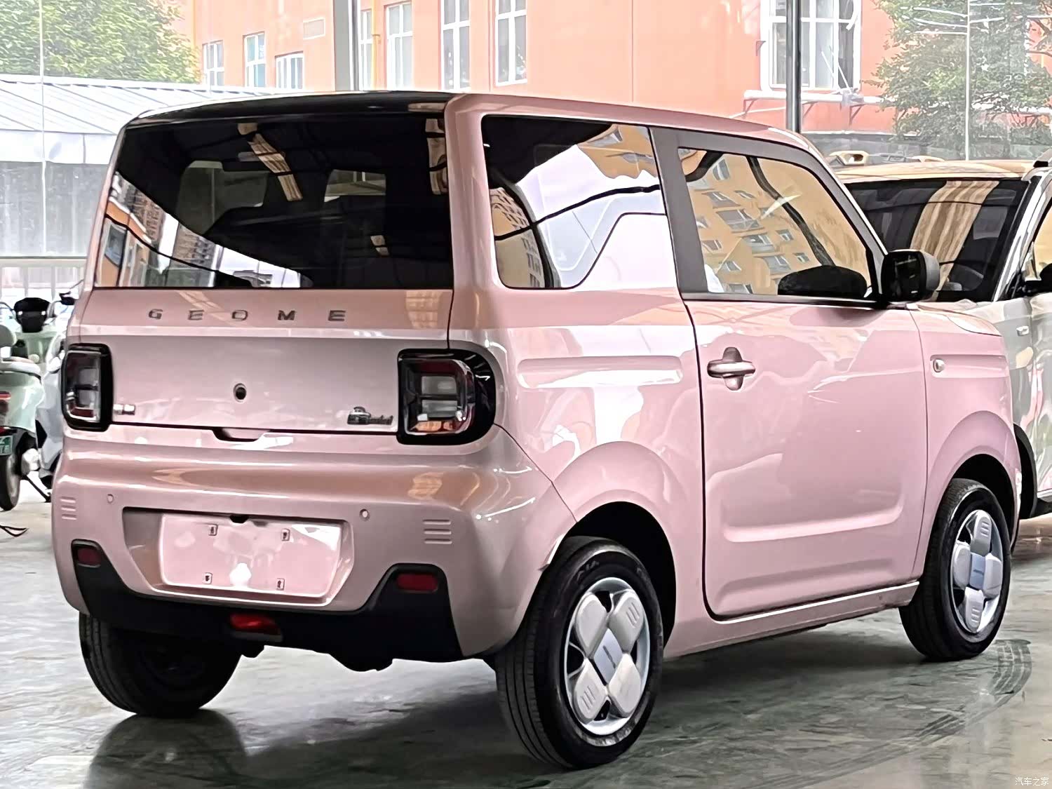 Geely Panda, 2023 9