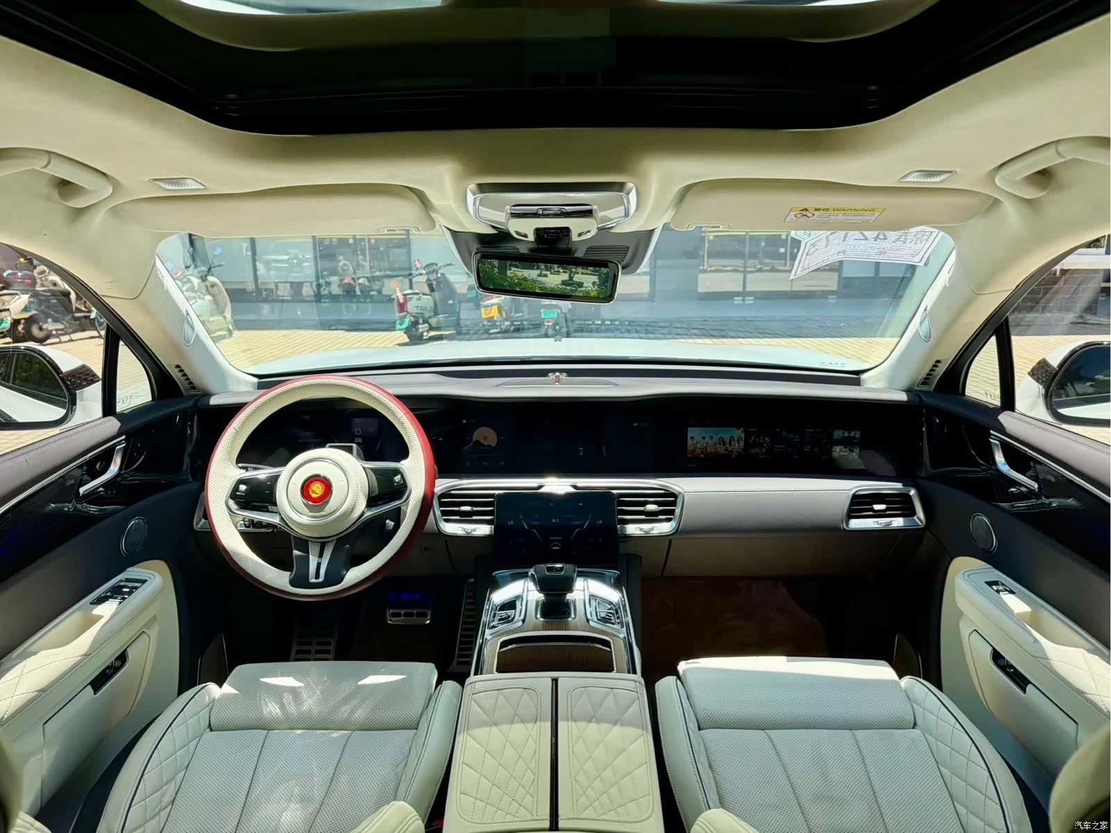 Hongqi E-HS9, 2021 4