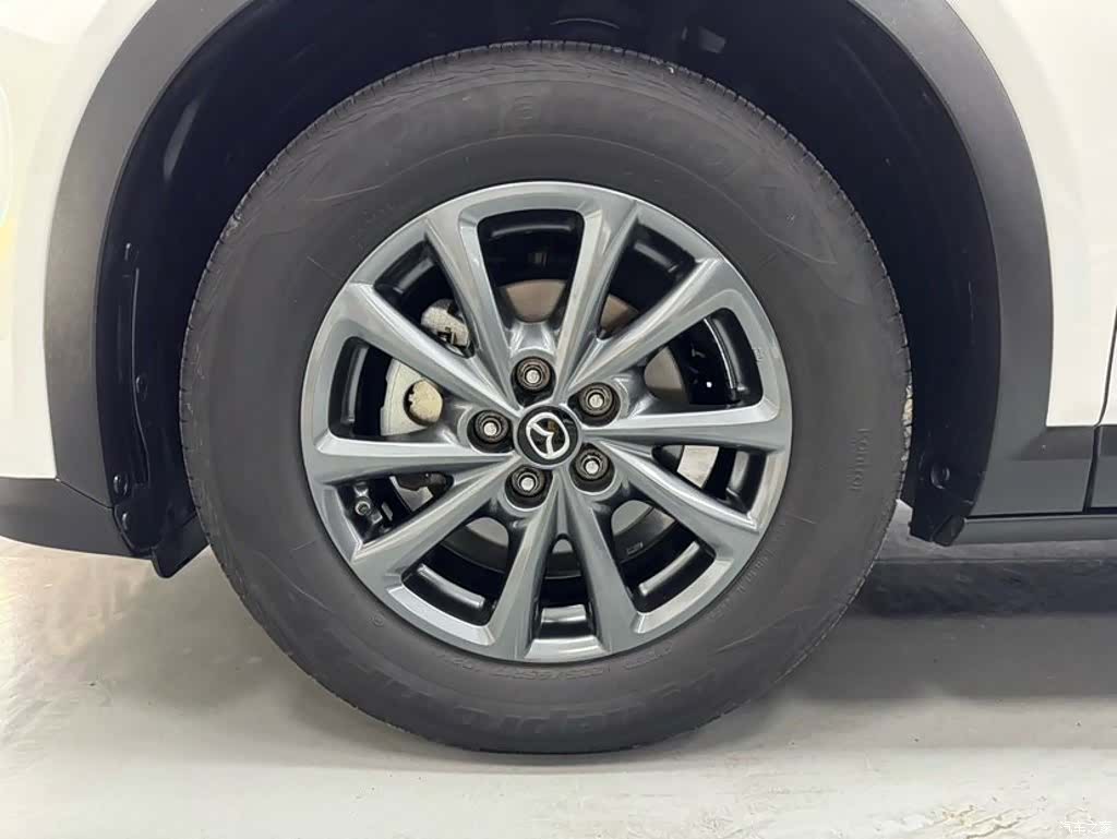 Mazda CX-4, 2023 19