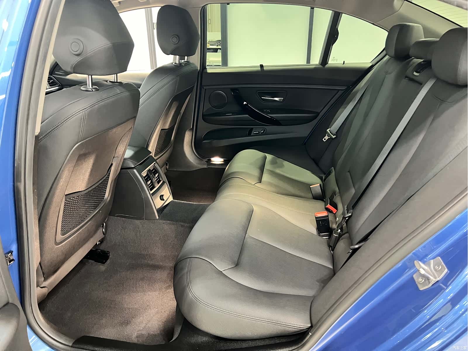 BMW 3 Series, 2019 14