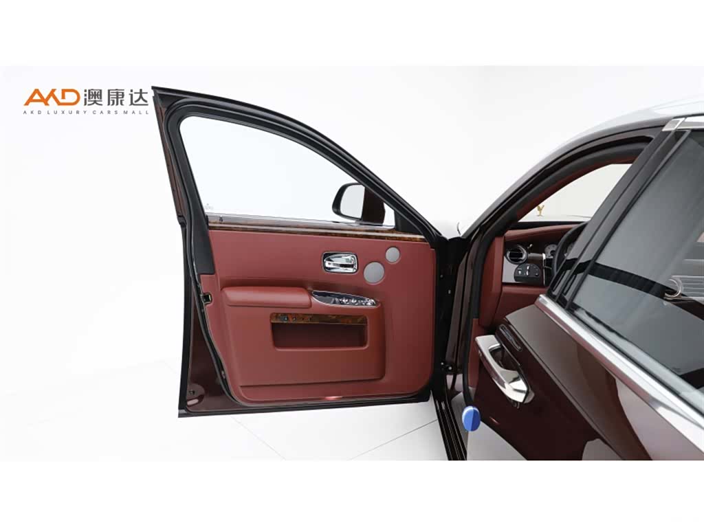 Rolls-Royce Ghost, 2016 10