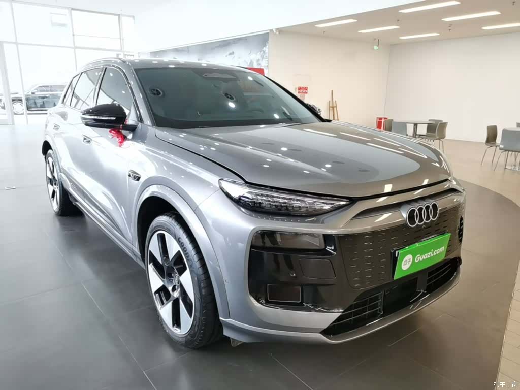 Audi e-tron, 2025 4