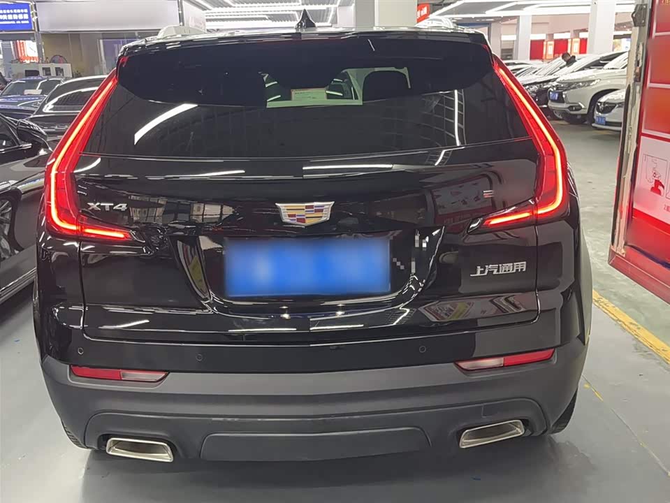 Cadillac XT4