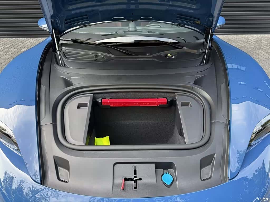 Porsche Taycan, 2021 9