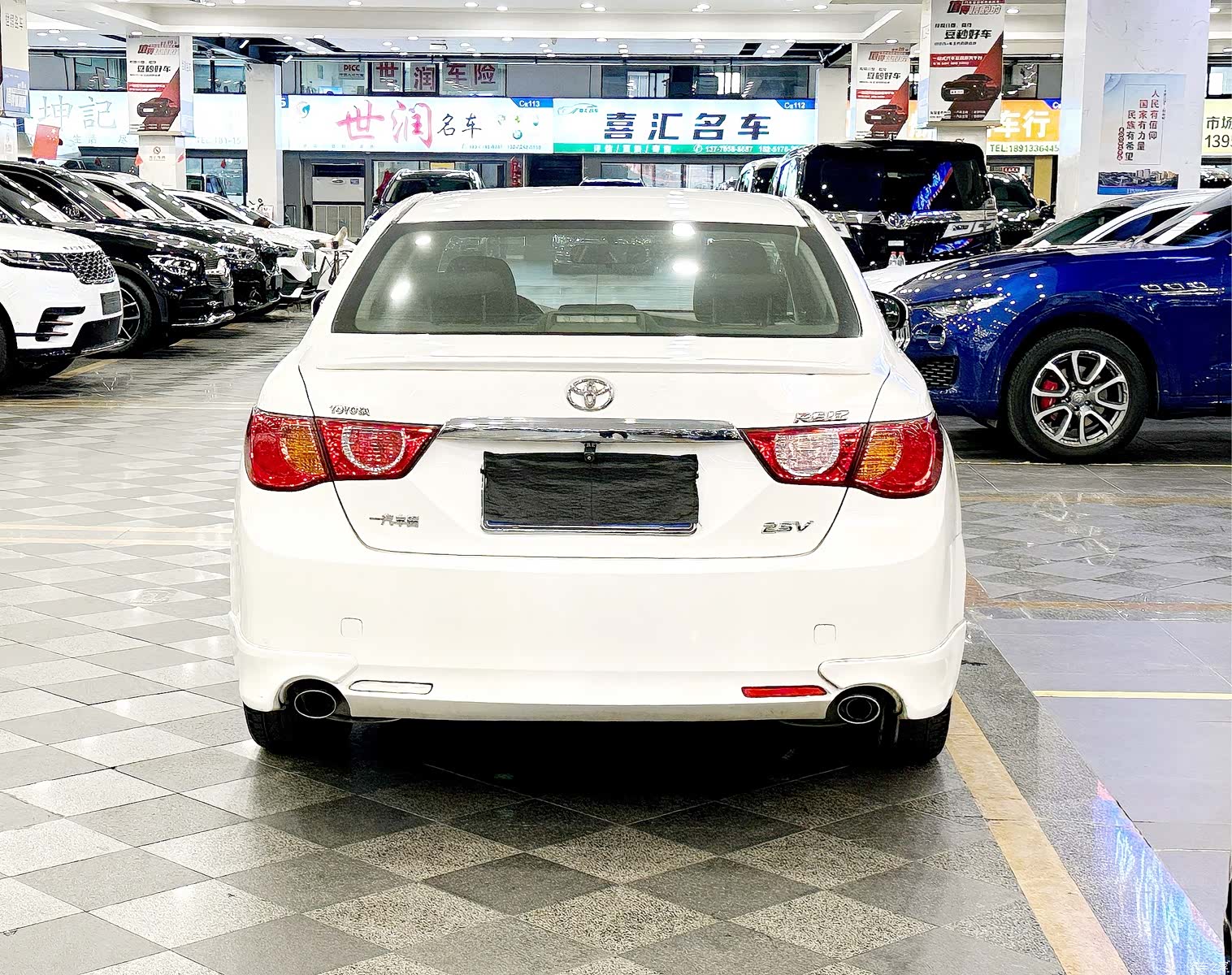 Toyota 2.5V, 2013 4