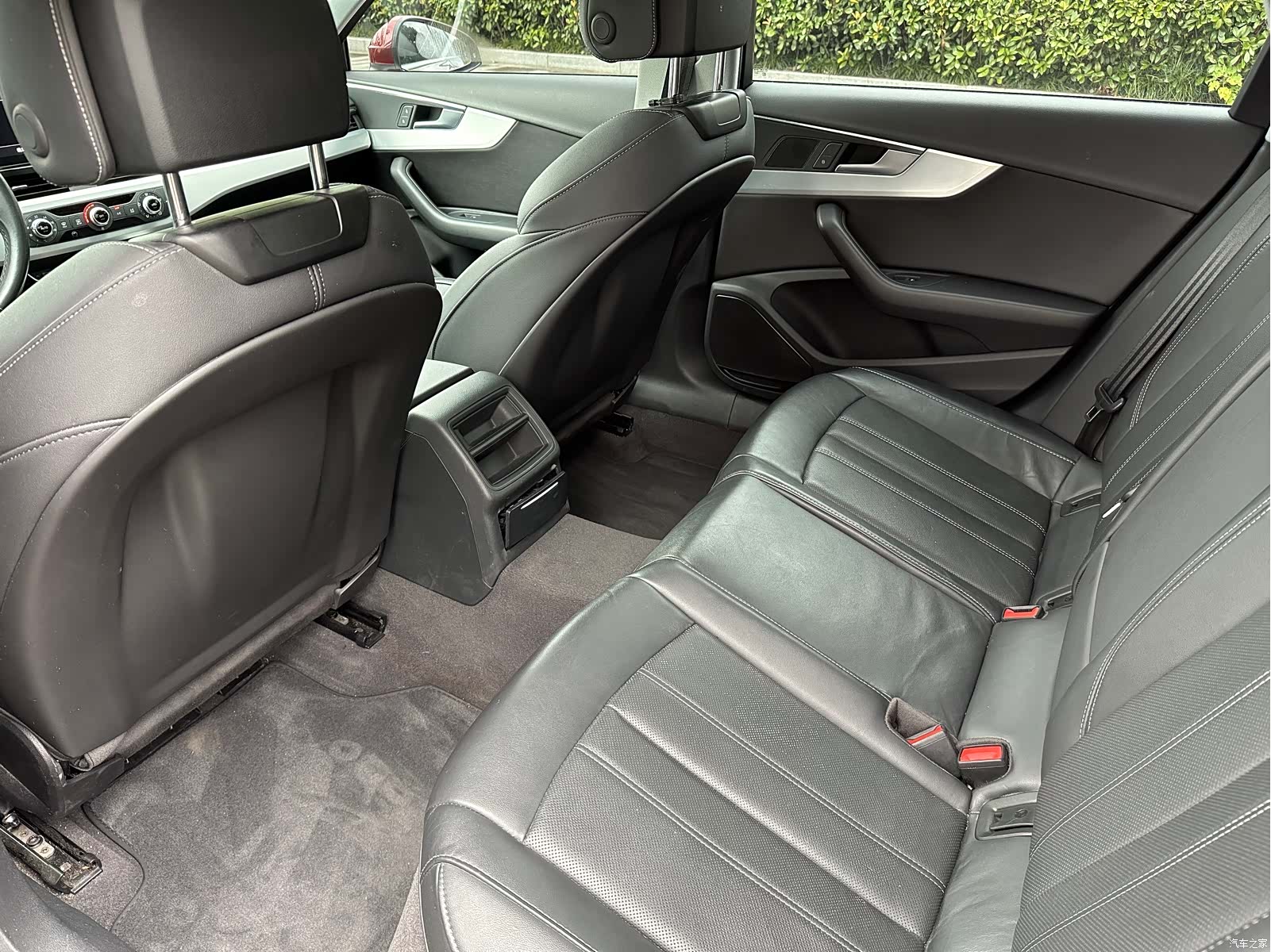 Audi A4L, 2022 10