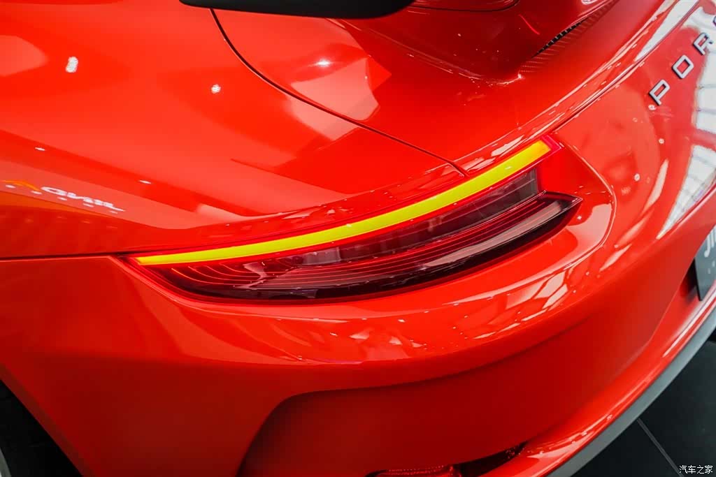 Porsche 911, 2018 18