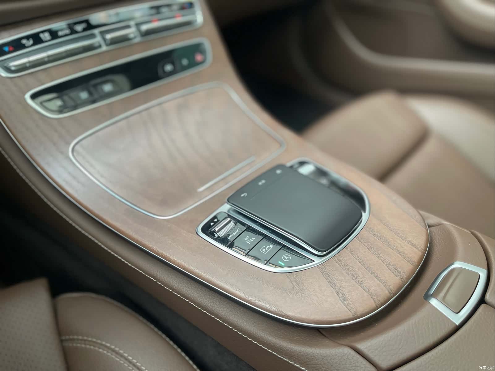 Mercedes-Benz E-Class, 2023 15