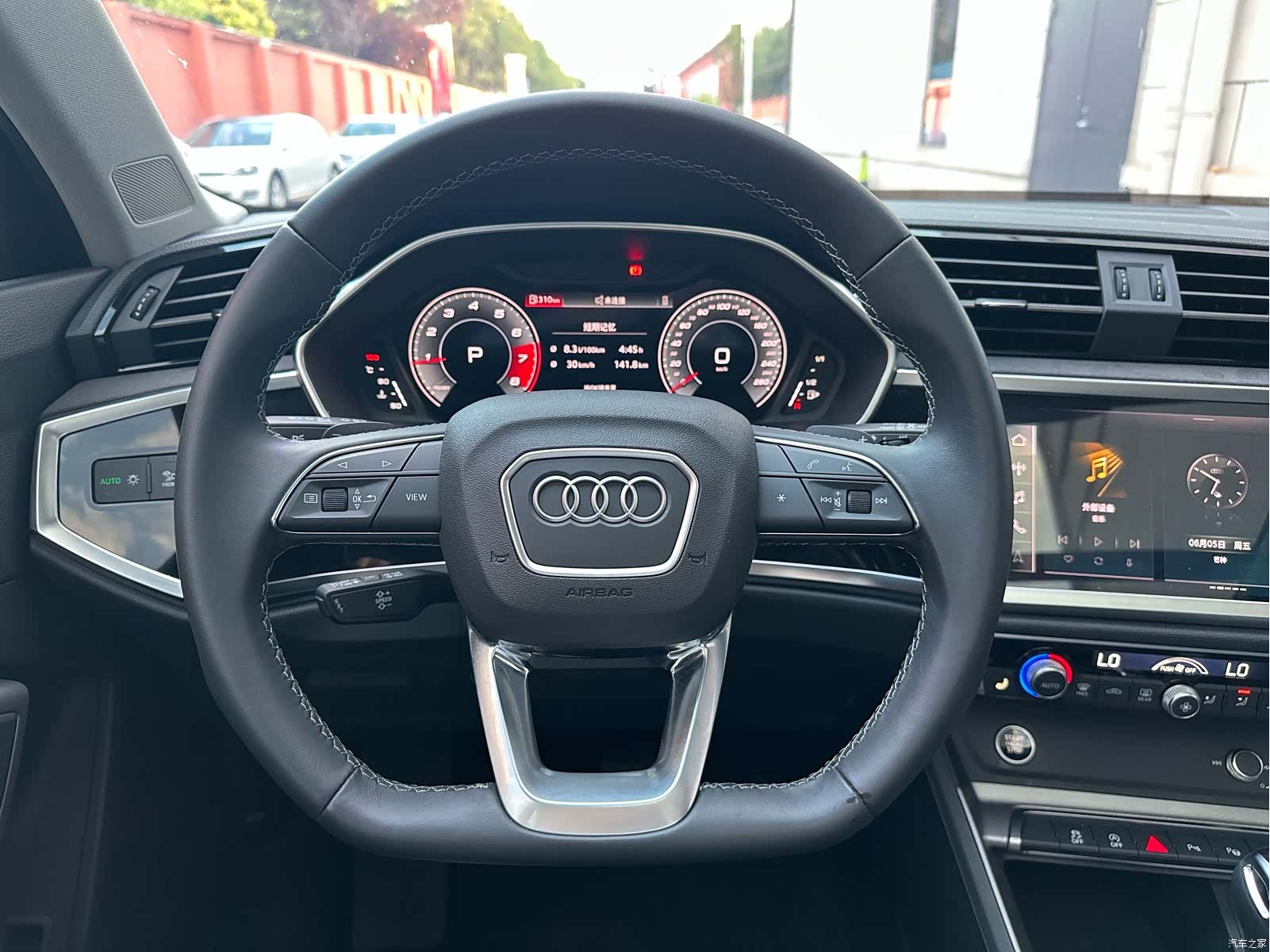 Audi Q3, 2023 8