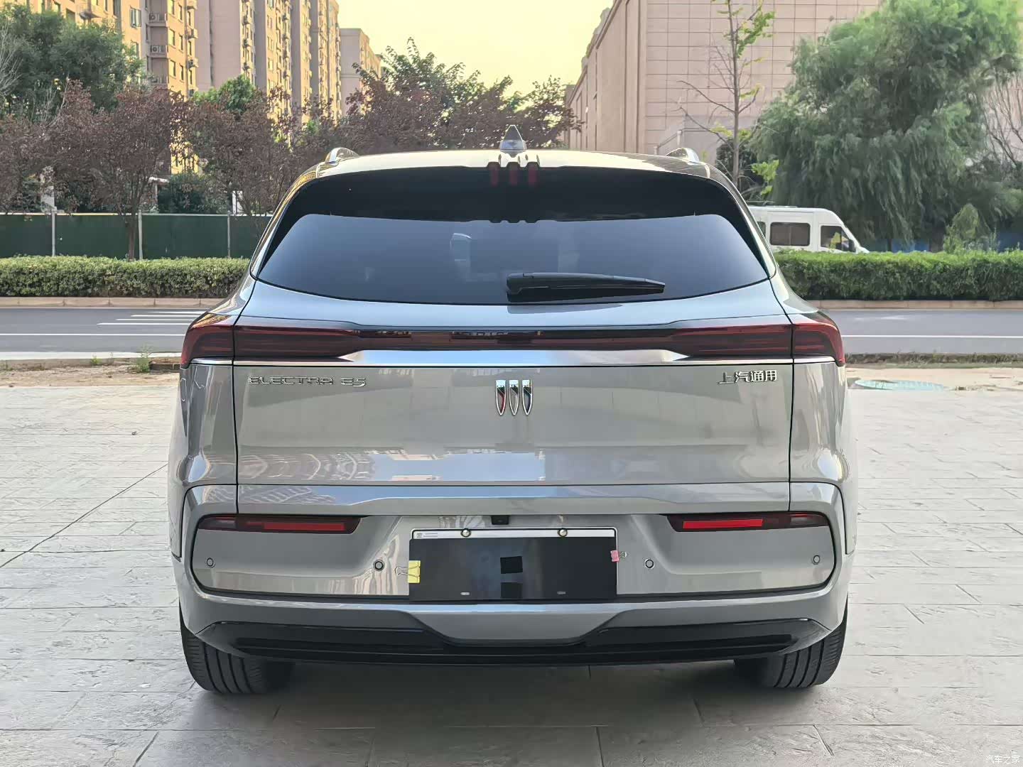 Buick E5, 2025 8