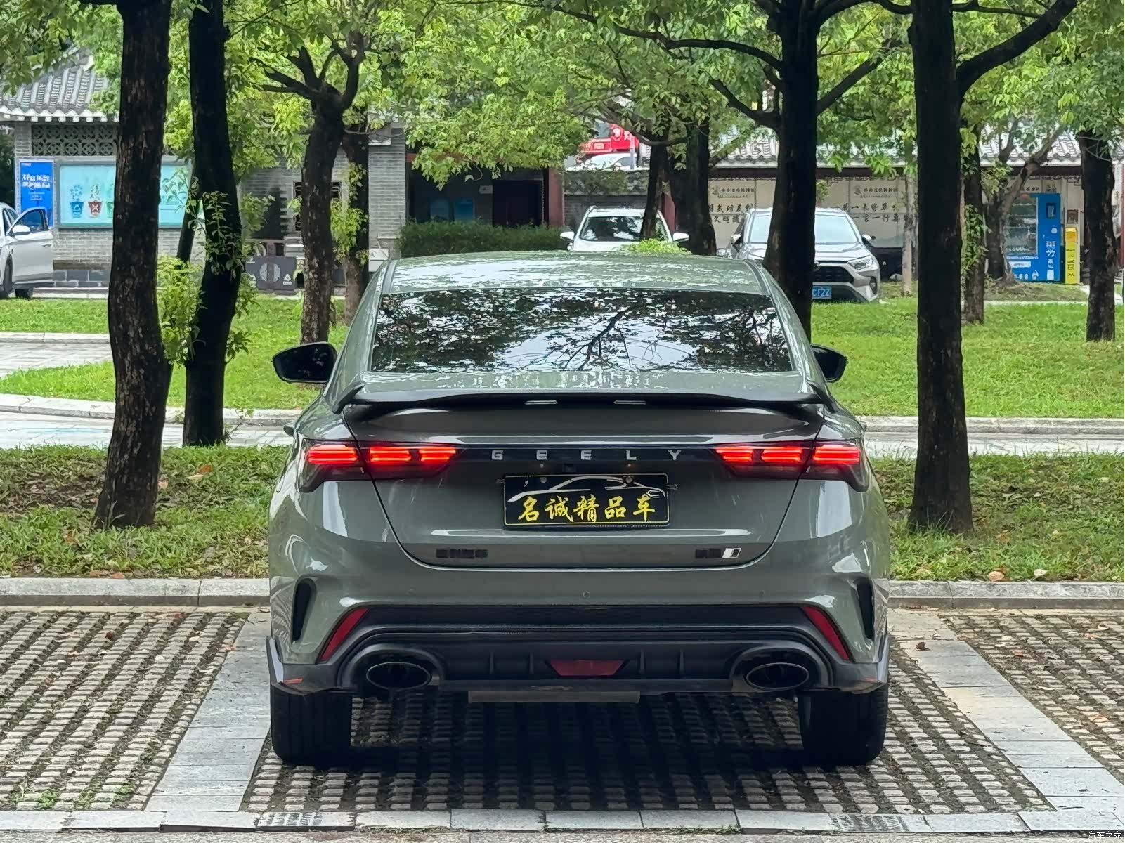 Geely Binray, 2022 15
