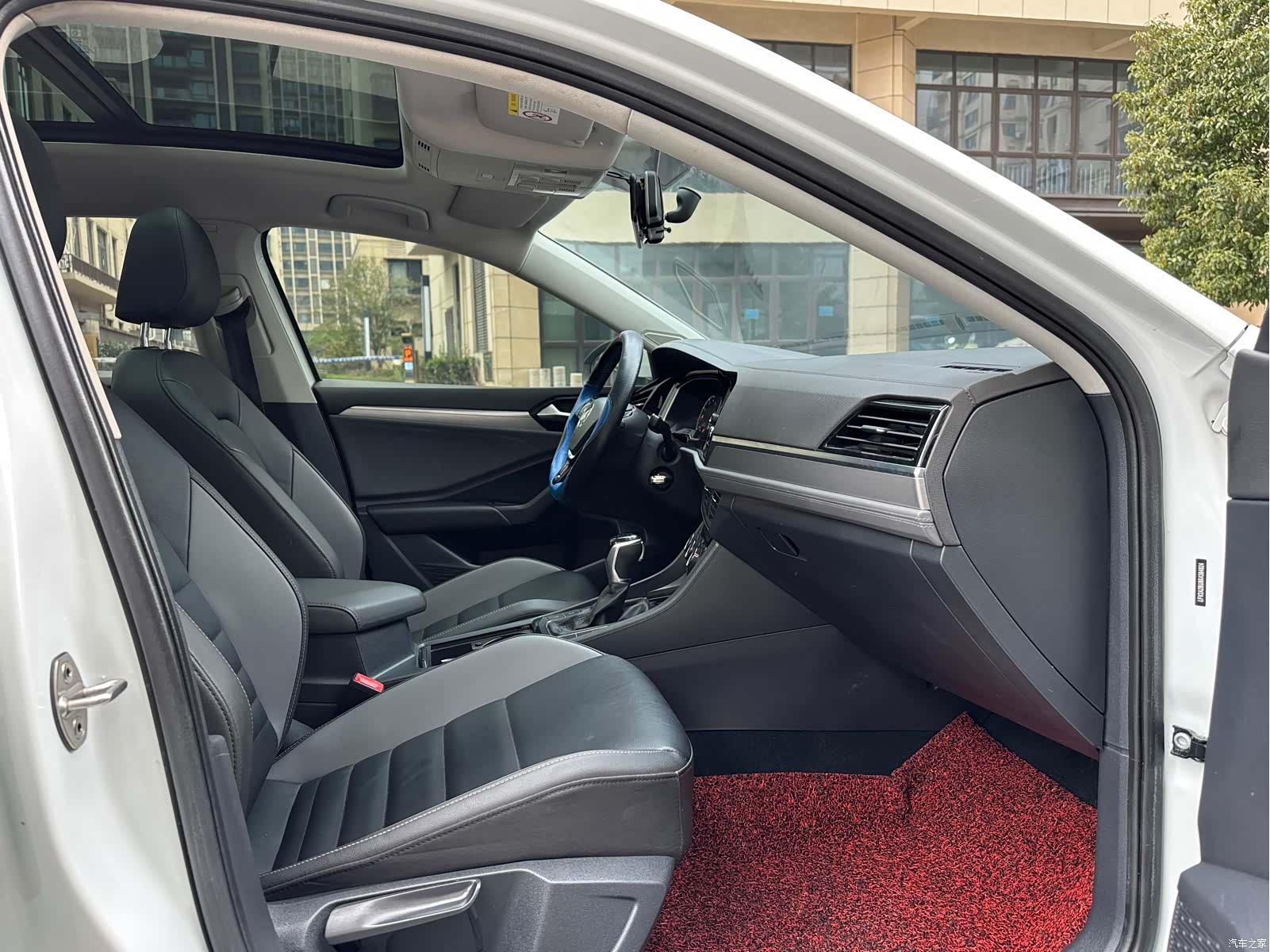 Volkswagen Sagitar, 2019 11