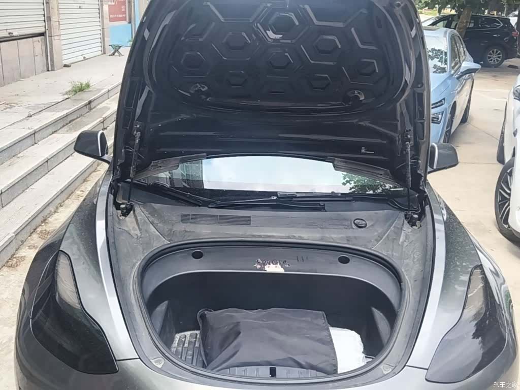 Tesla Model 3, 2022 16