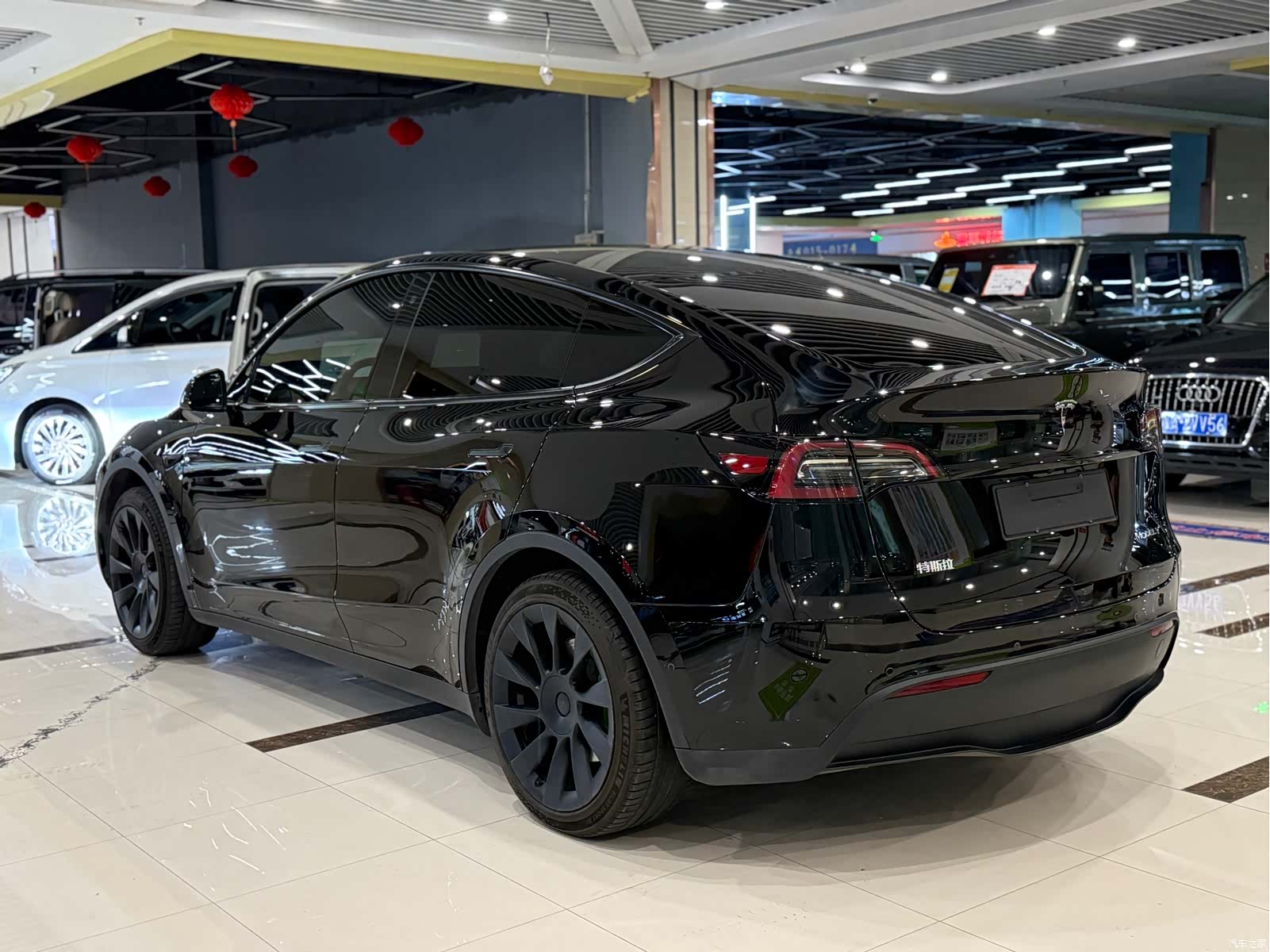Tesla Model Y, 2023 8