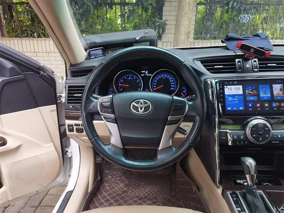 Toyota Reiz
