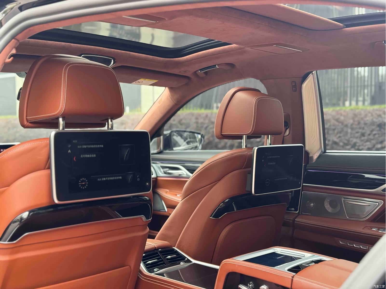 BMW 7 Series, 2018 все фото