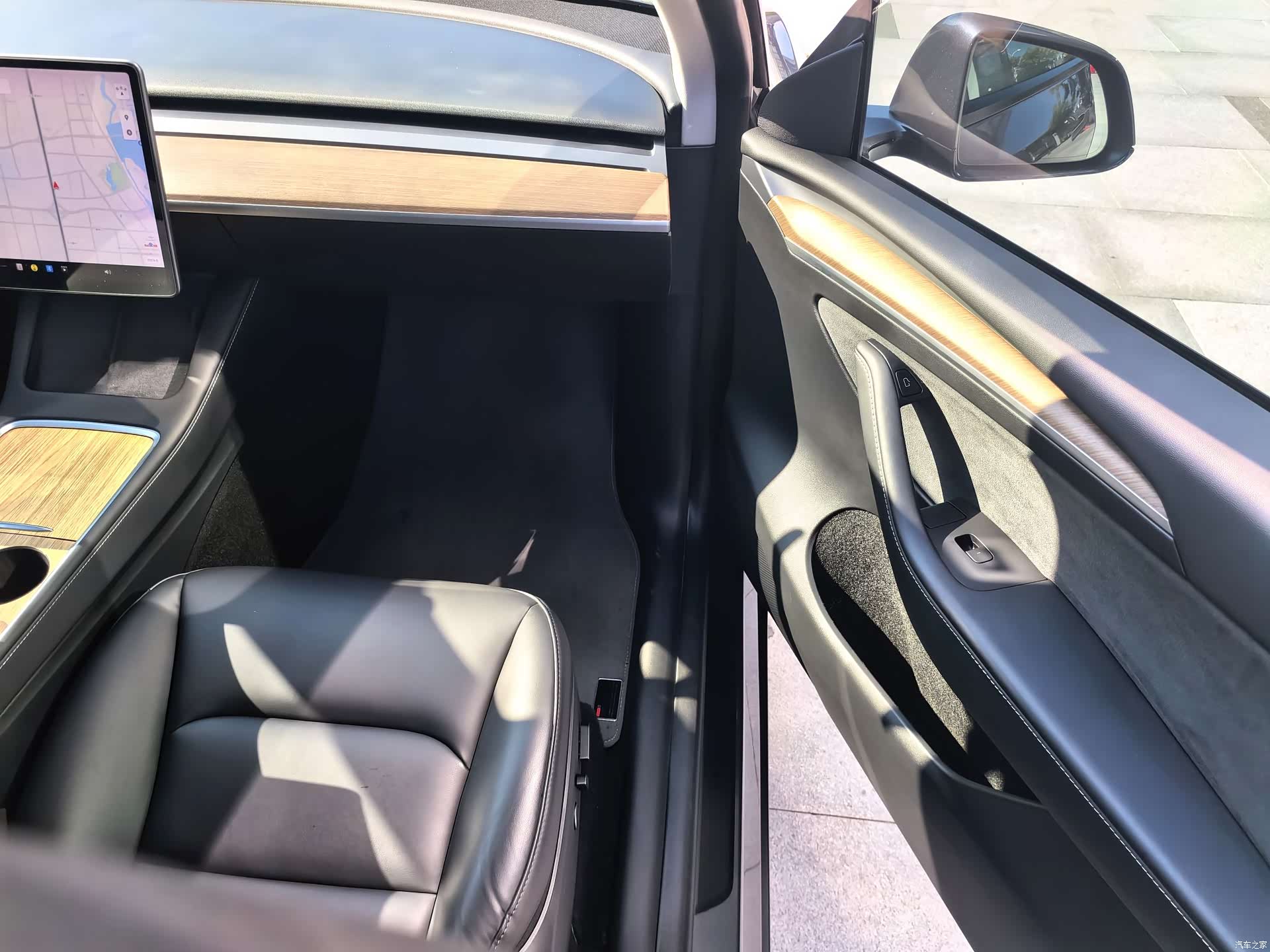 Tesla Model Y, 2021 17