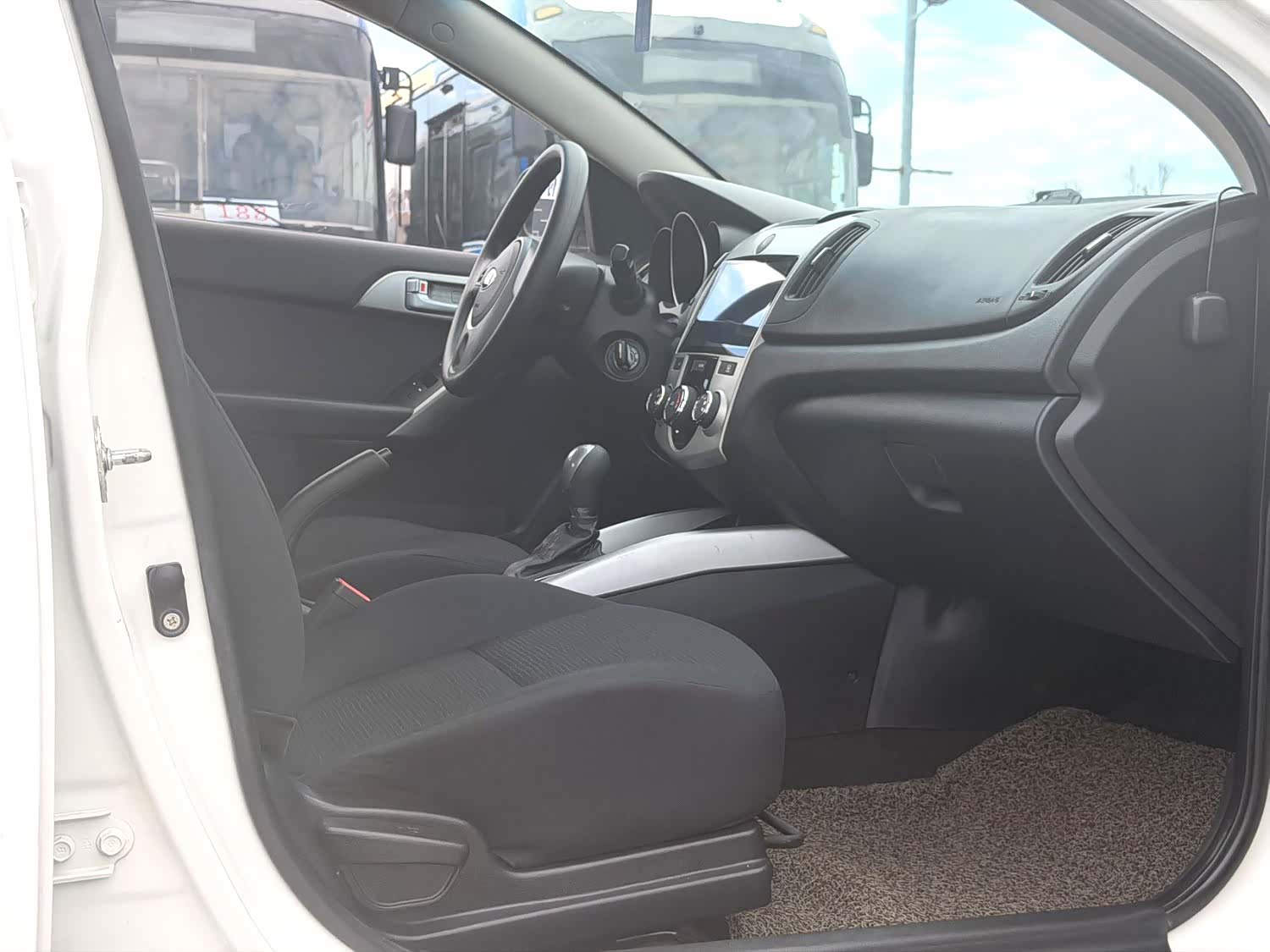 Kia GL, 2016 6