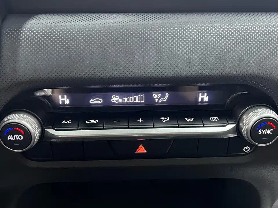 Mazda CX-50 line also