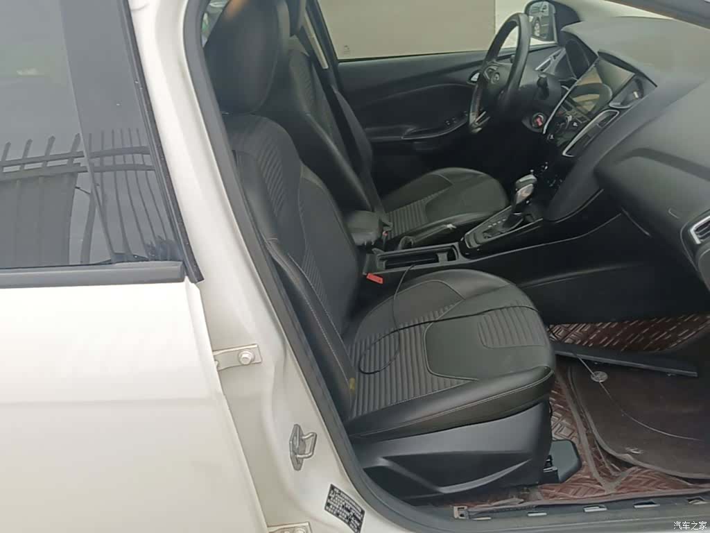 Ford Focus, 2017 25