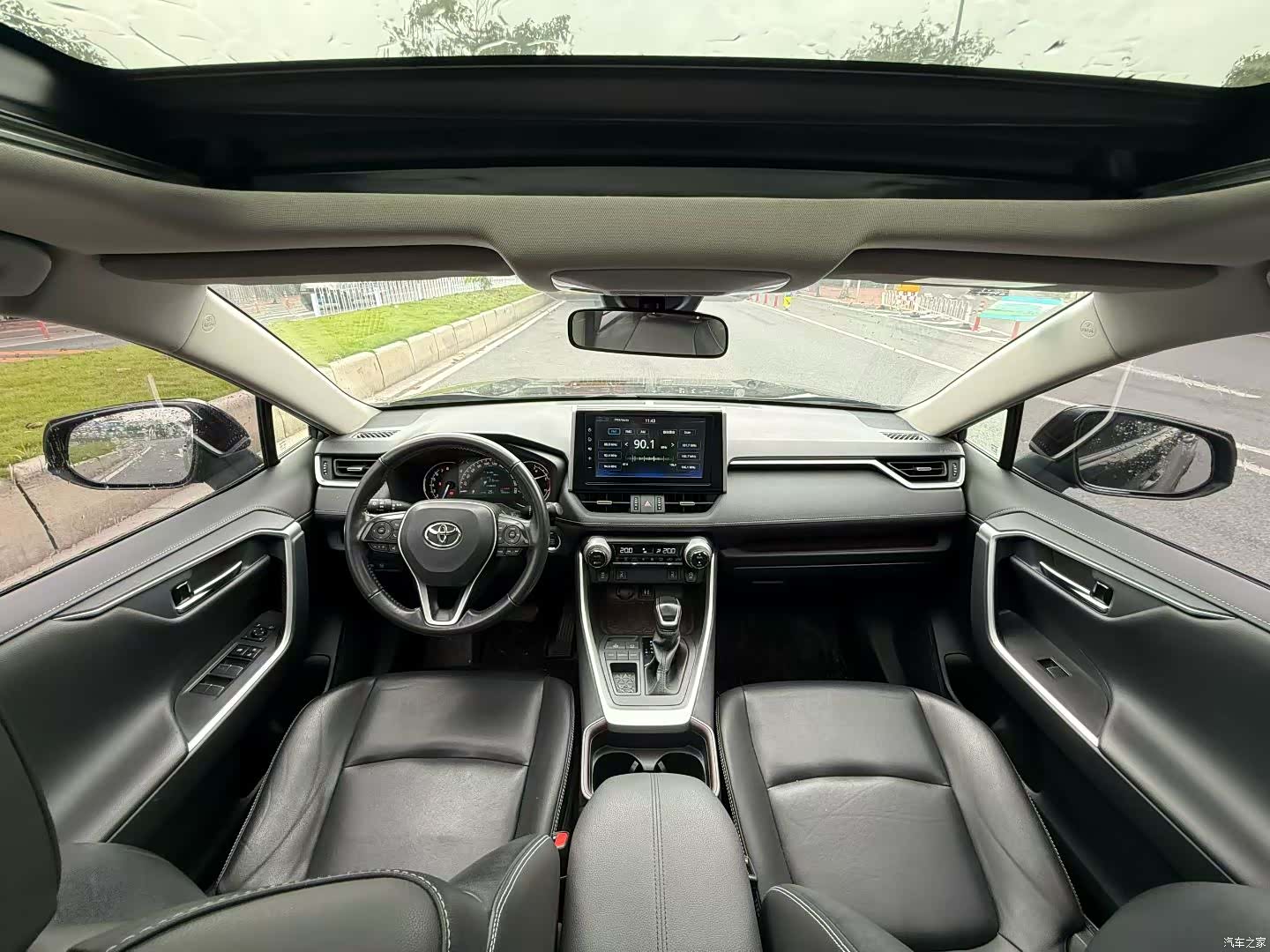Toyota RAV4, 2020 7