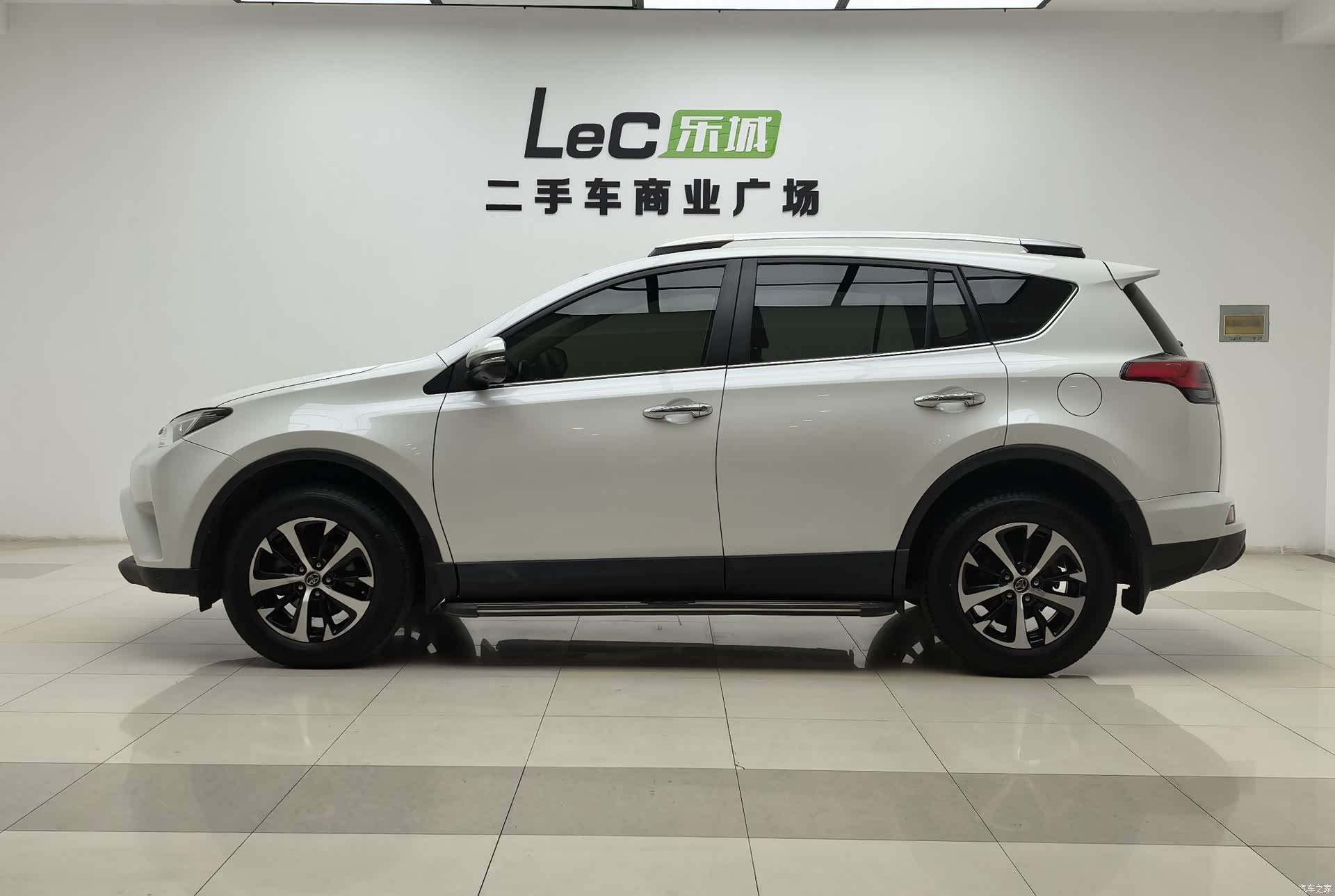 Toyota RAV4, 2017 4