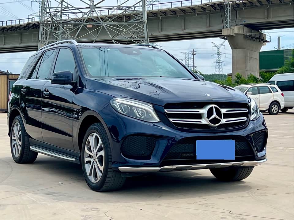 Mercedes-Benz GLE Mercedes-Benz GLE