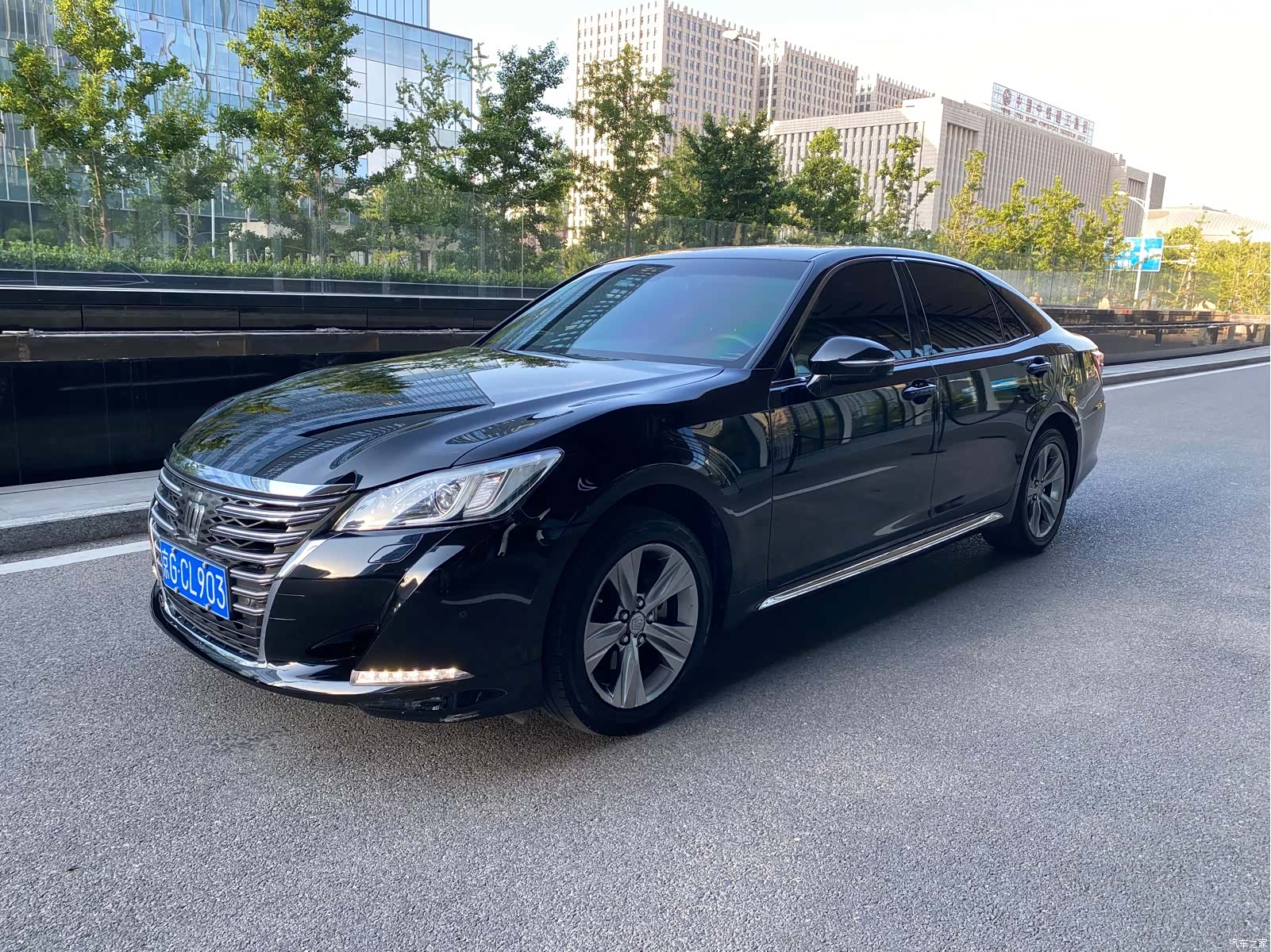 Toyota Crown, 2017 1