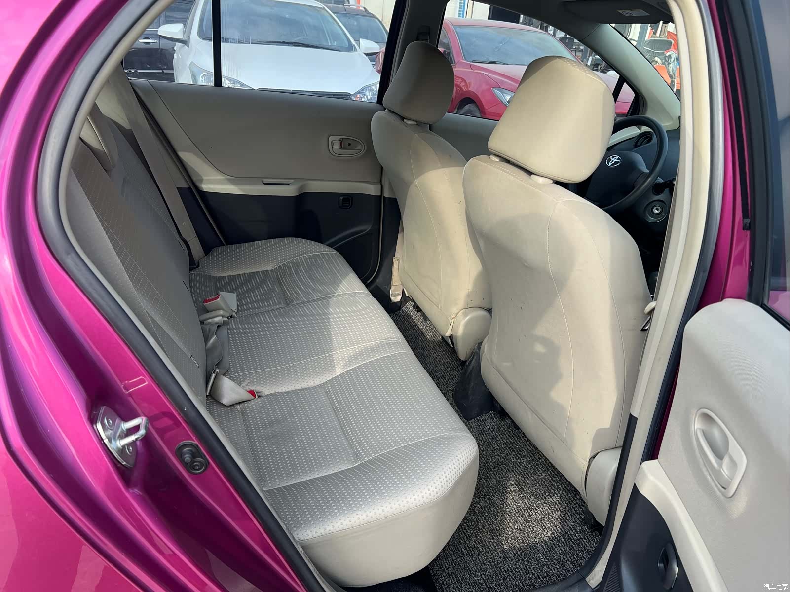 Toyota 1.6E, 2012 14