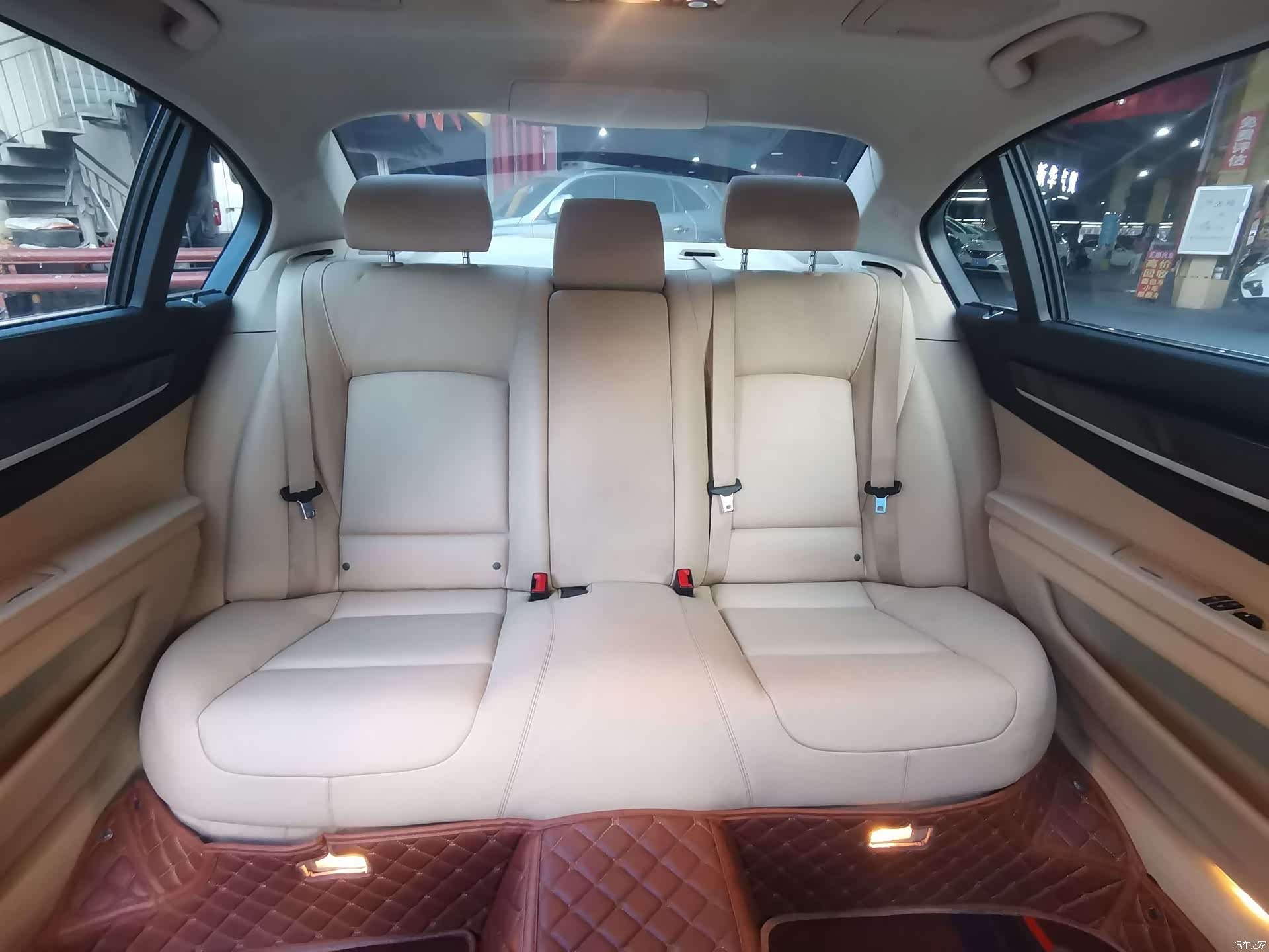 BMW 7 Series, 2011 12