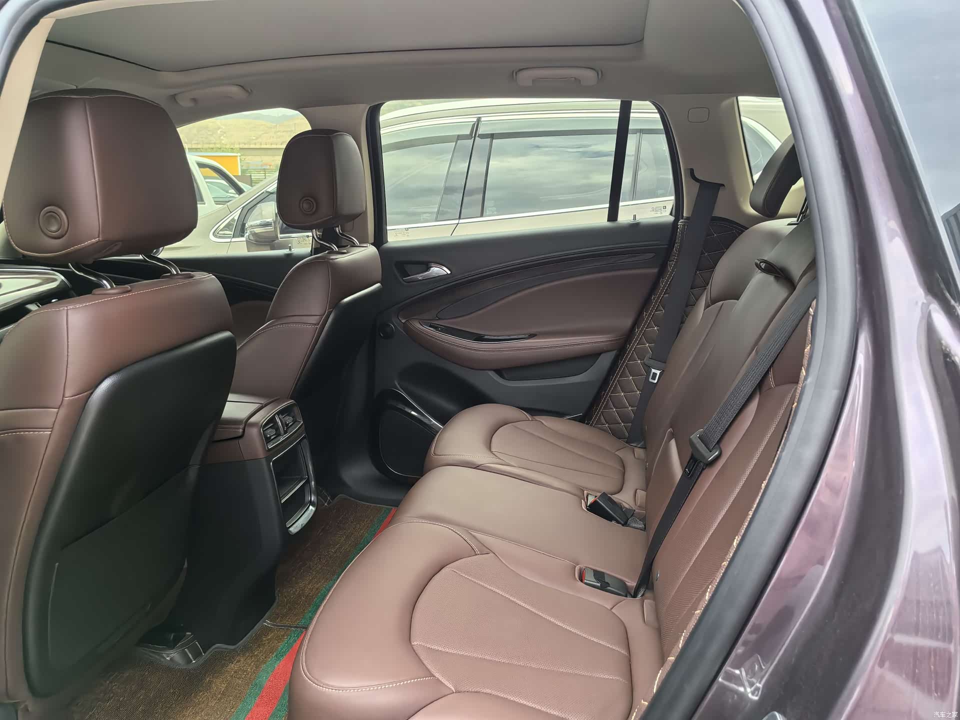 Buick Envision Plus, 2018 9