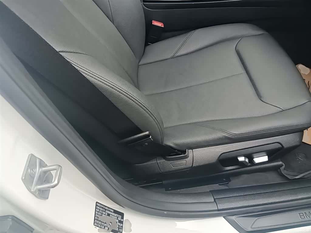 BMW 3 Series, 2016 25