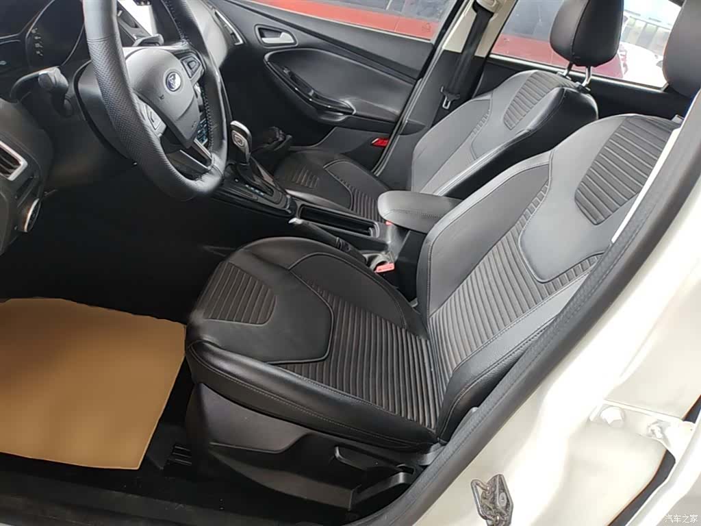 Ford Focus, 2016 15