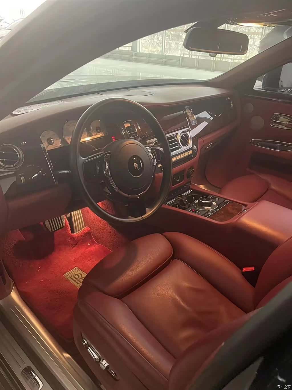 Rolls-Royce Ghost, 2018 8