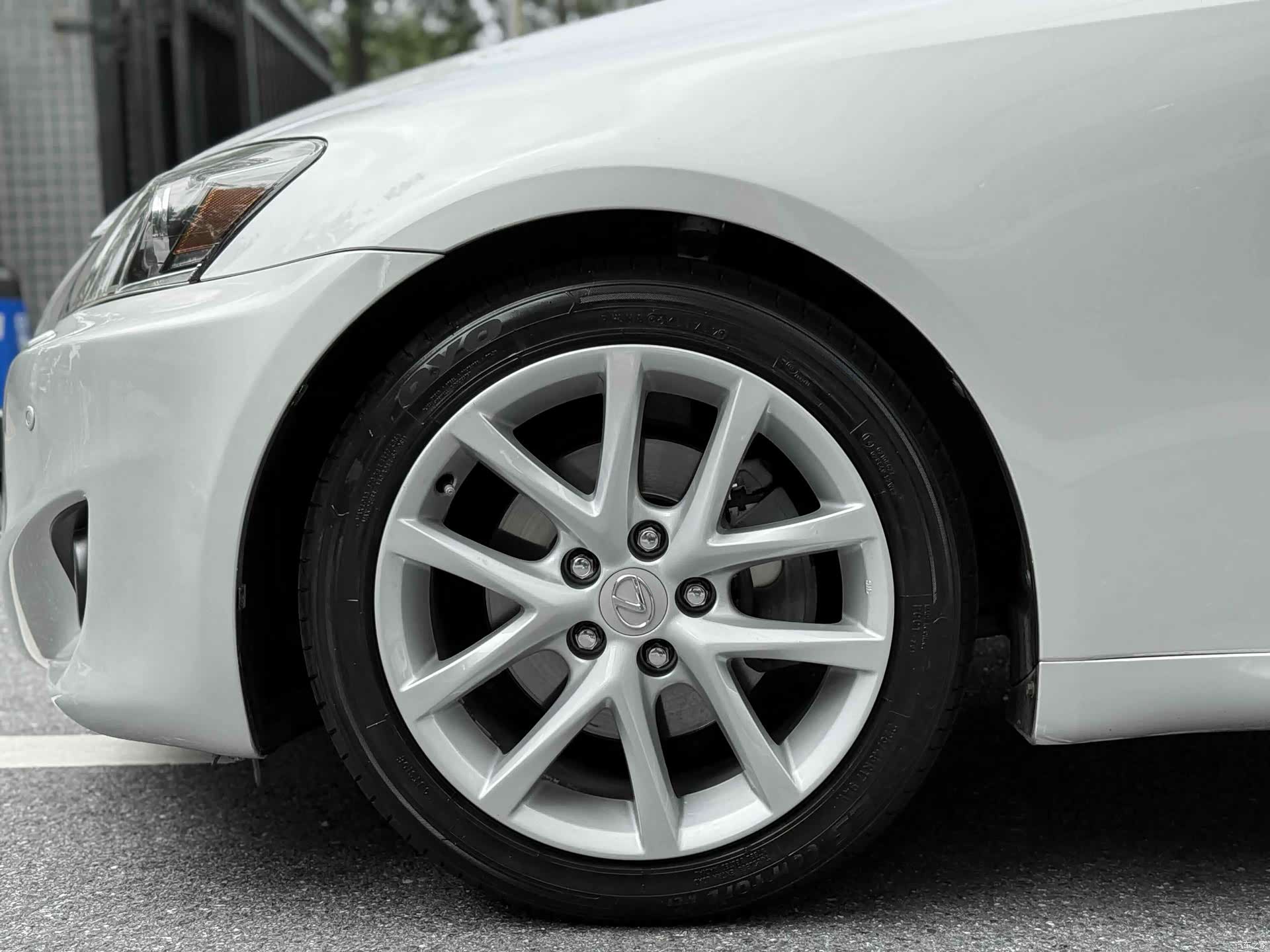 Lexus IS, 2010 6