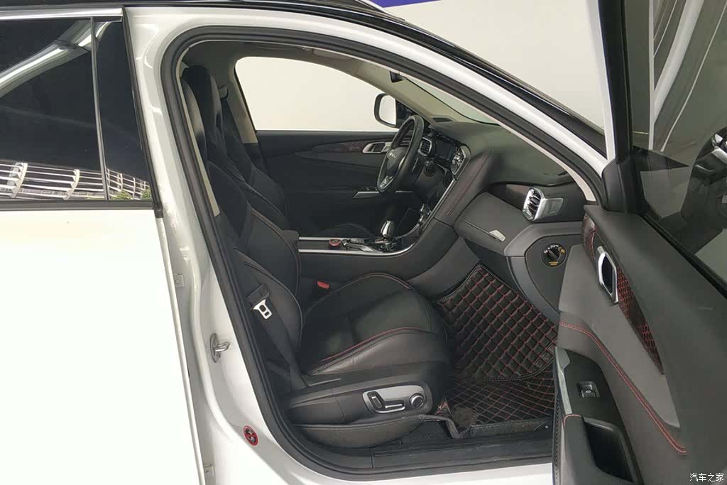 Lynk & Co 01, 2018 8