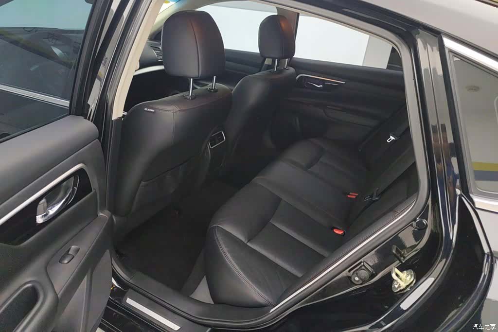 Nissan Teana, 2017 11