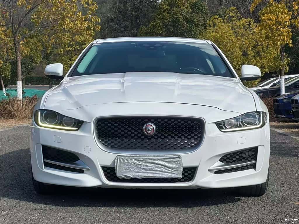 Jaguar XE, 2016 2