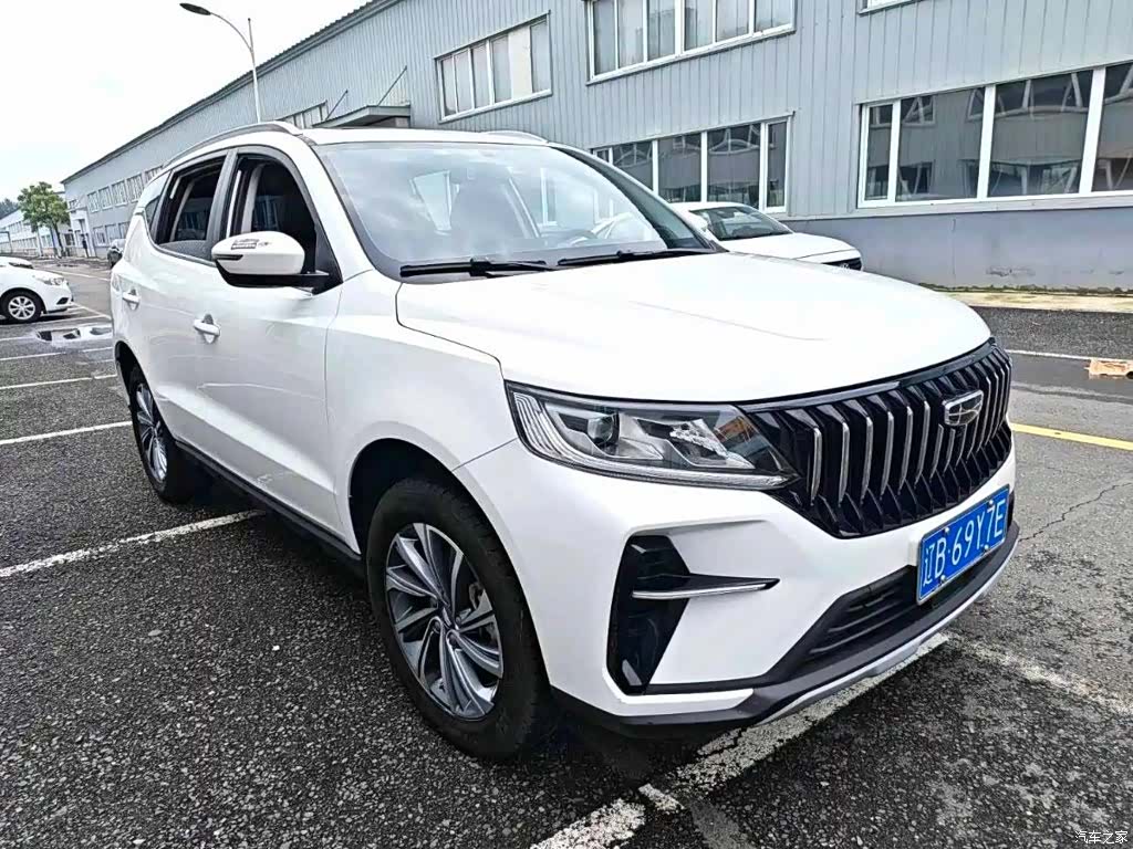Geely X6, 2024 3